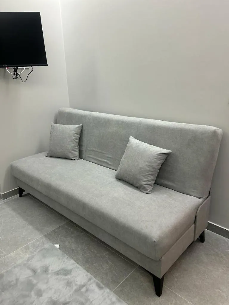 Trinacriahome Катания 0*,
